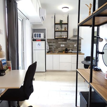 Hermes New & Comfy Studio - 25' Walk To The Acropolis Atene Esterno foto